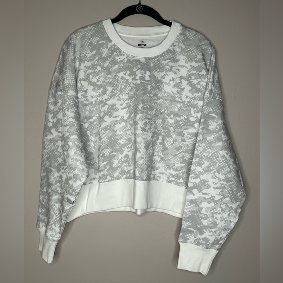 NWT Under Armour oversized white gray cropped sweatshirt women’s size Small - Picture 1 of 5
